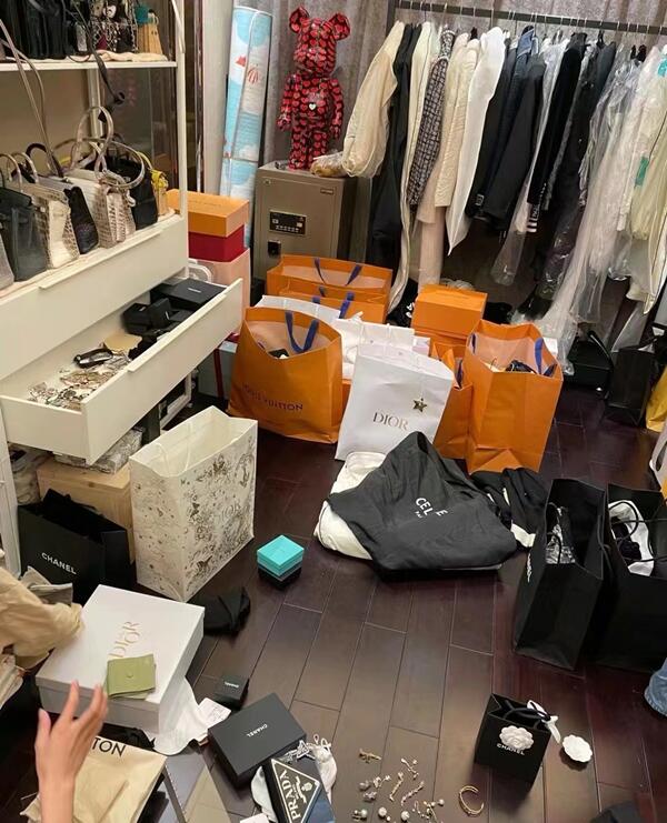 湖州回收顶奢鞋服